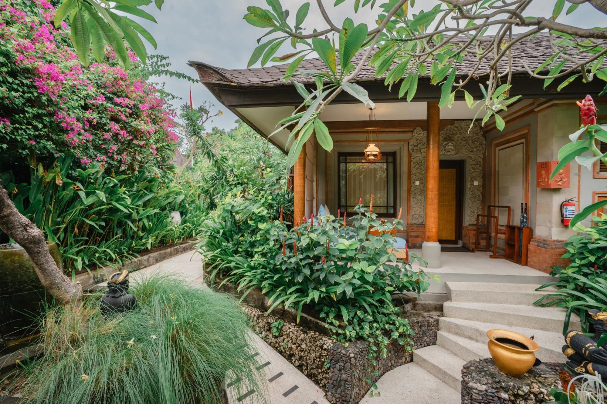 Cottage Suite mit Blick auf den Garten und Nachmittagstee
